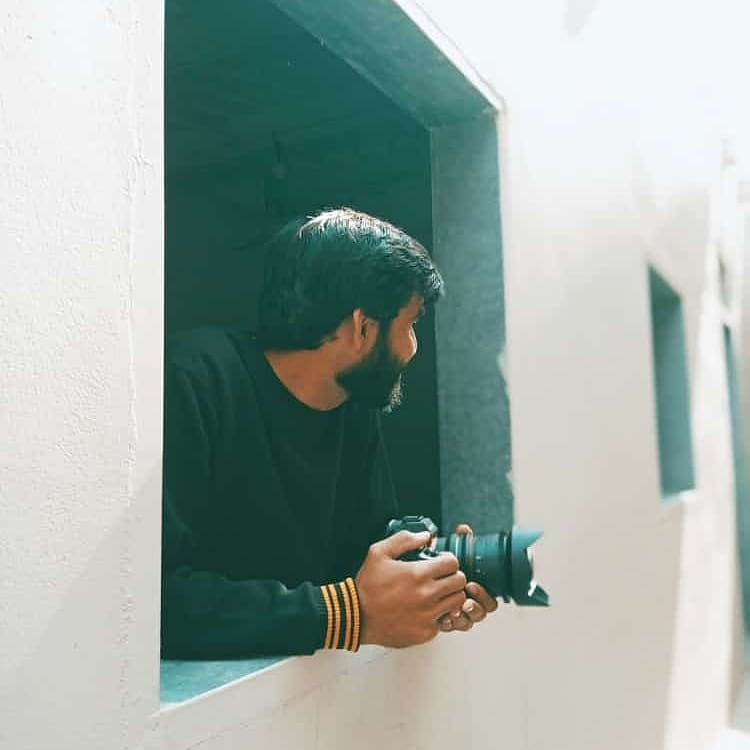 Accéder au profil de Hamza Dildar