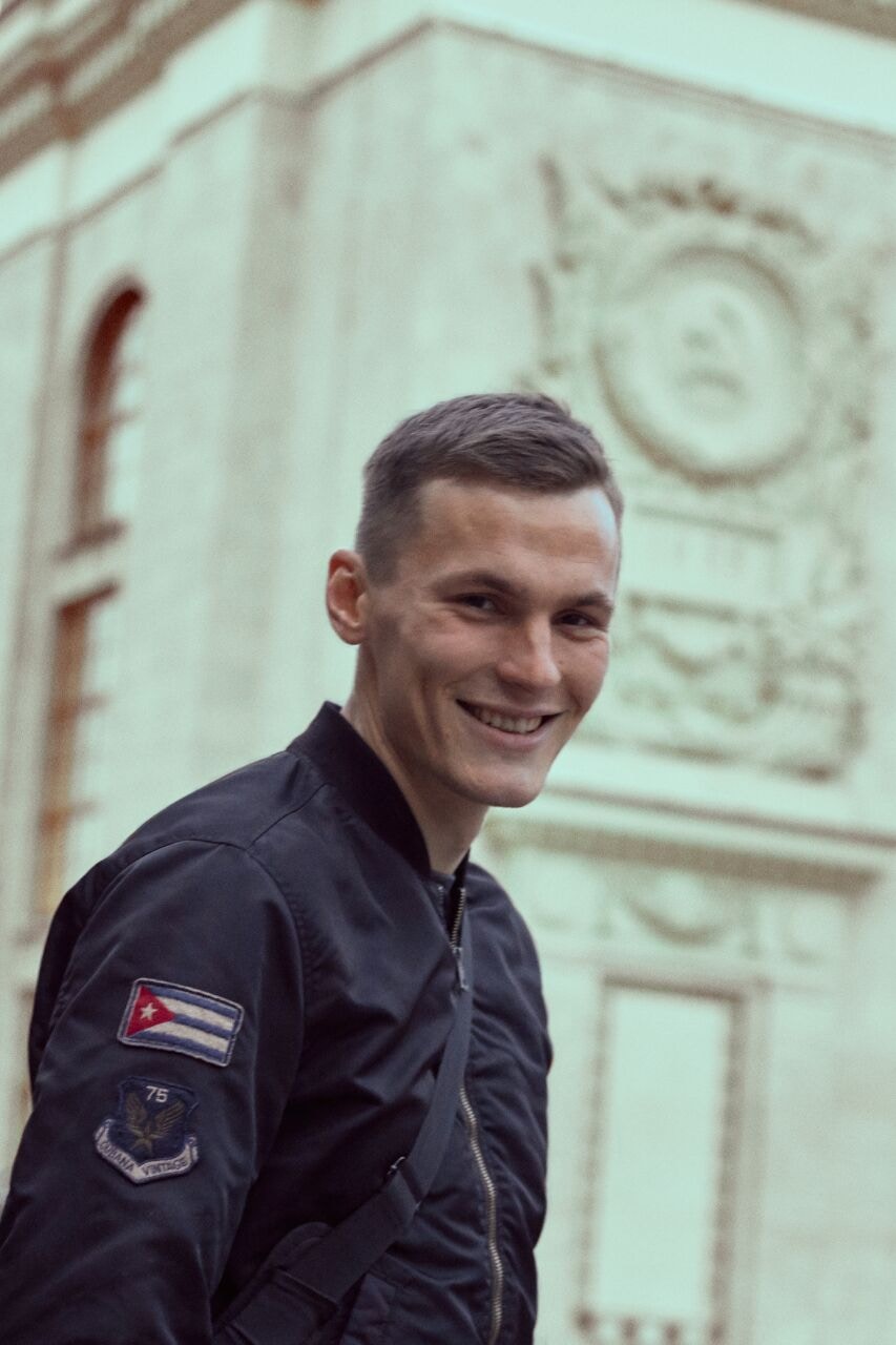 Ir para o perfil de Aleksandr Surnin