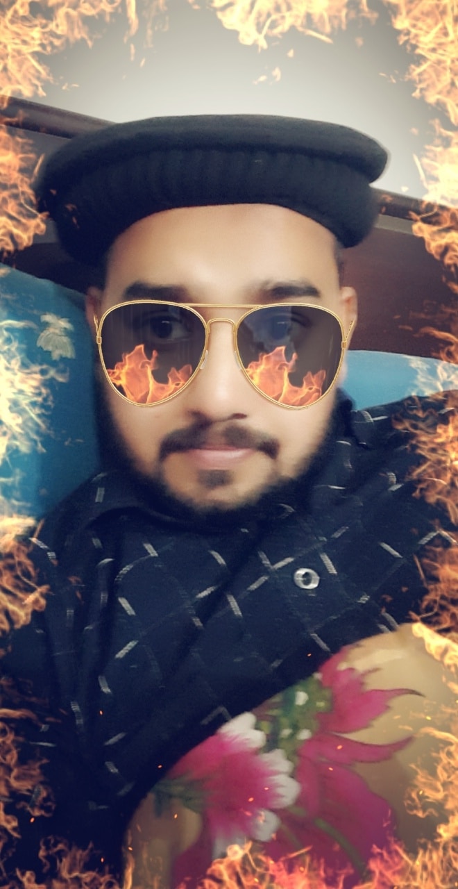 Buka profil Waqas Rana