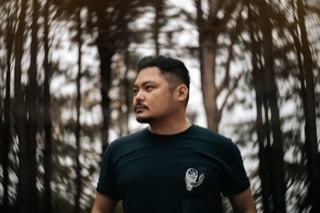 Ve al perfil de Sherard Yu