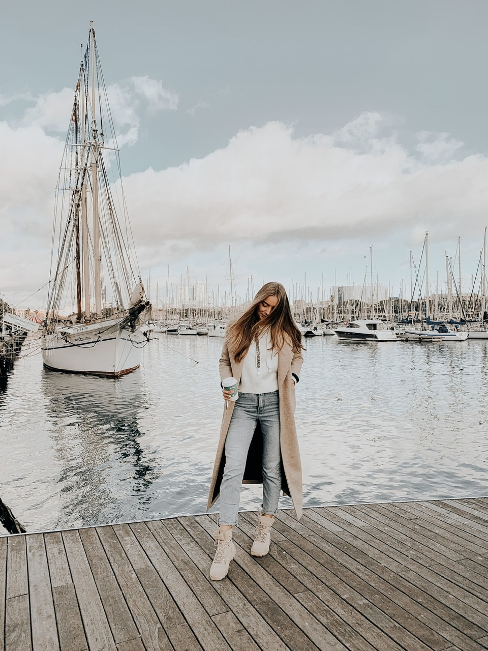 Ve al perfil de Alexandra Iva