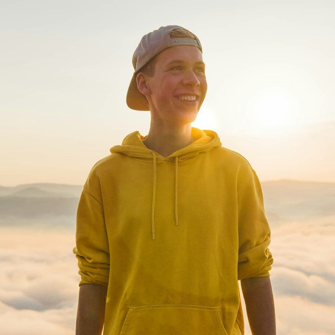 Go to Elias Kauerhof's profile