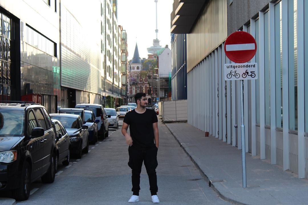 Ve al perfil de Bardia Tahouri