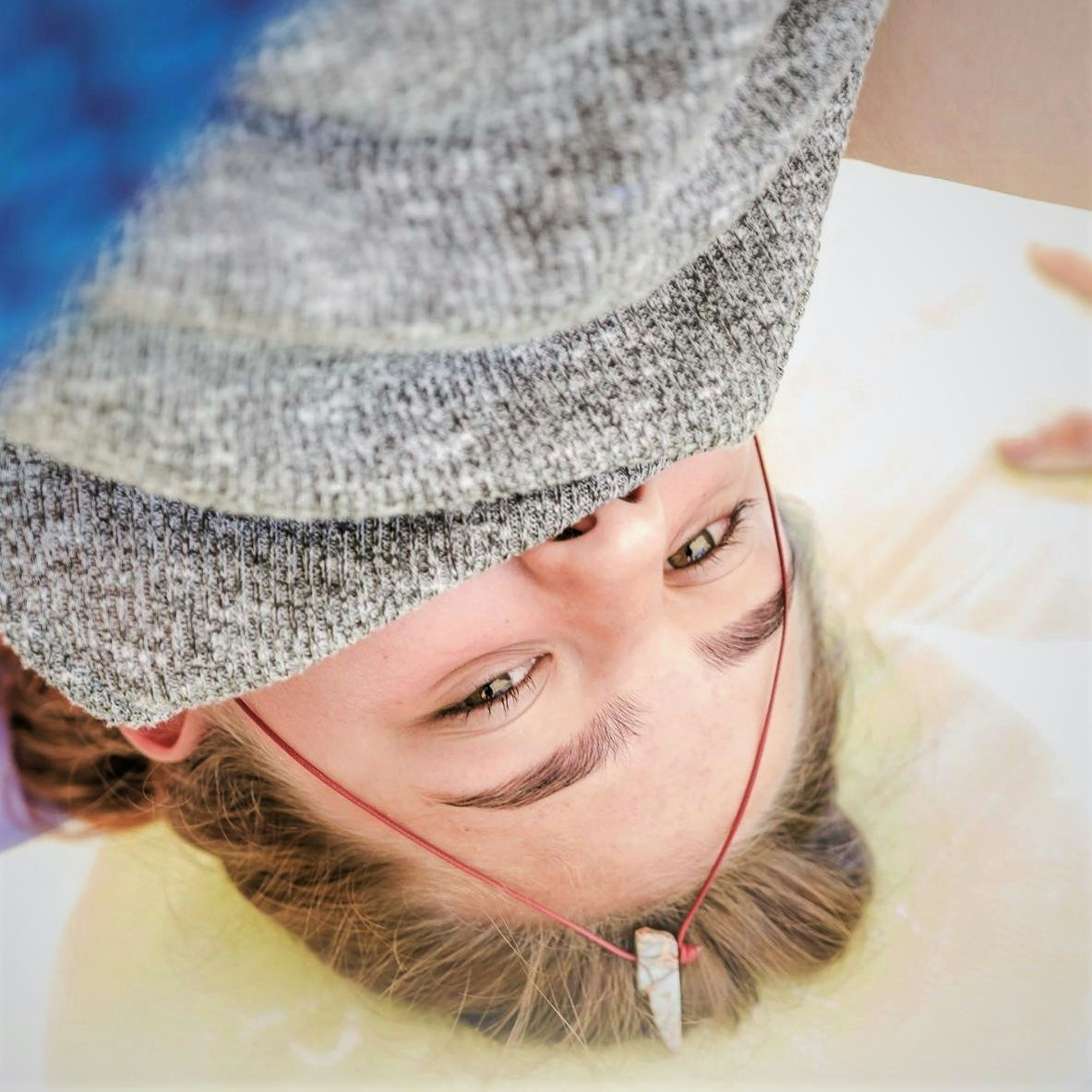 Go to Julia Maior's profile