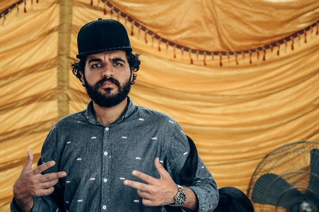 Ve al perfil de Hamzah Tariq