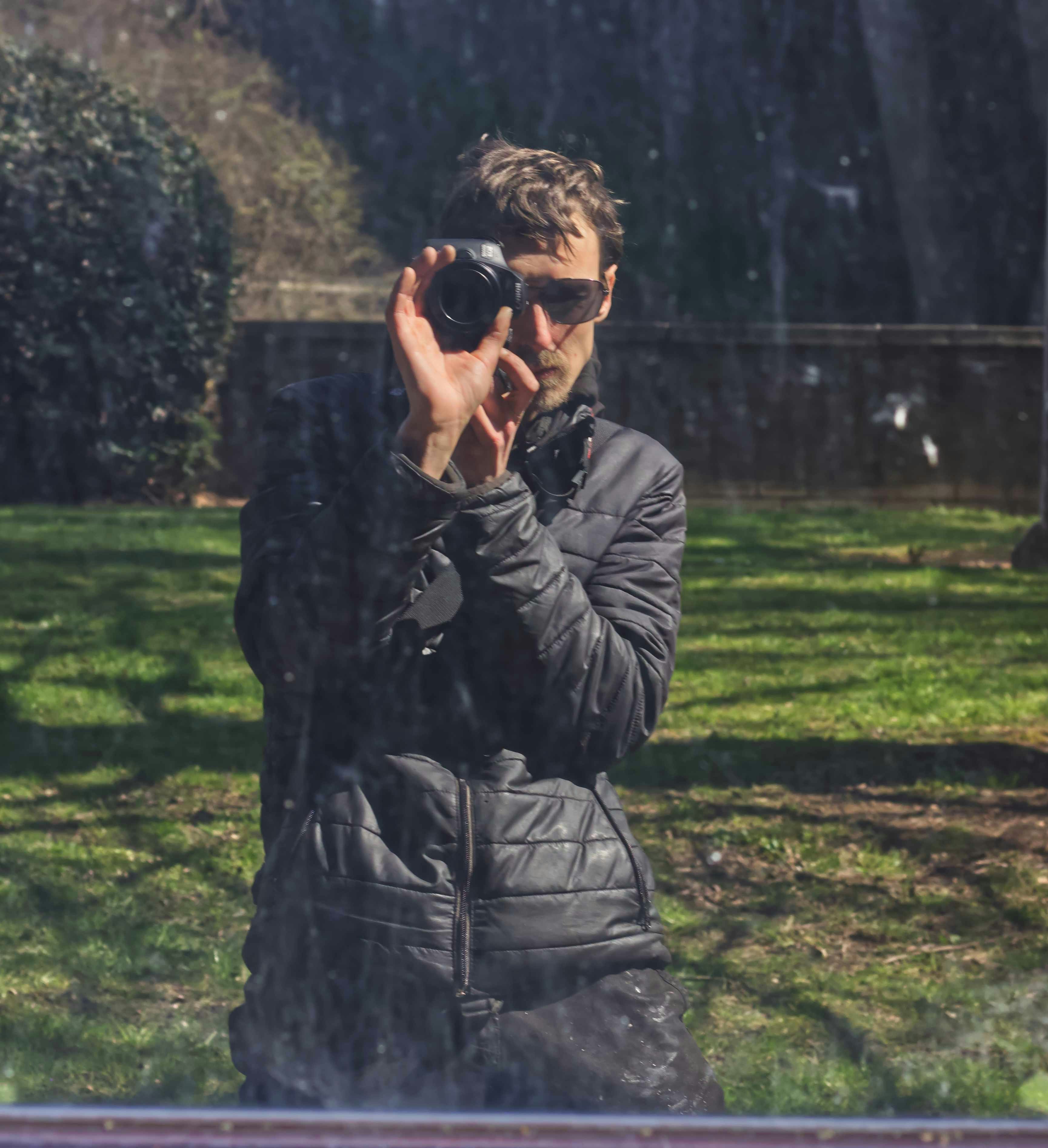 Ir para o perfil de Adam Mills