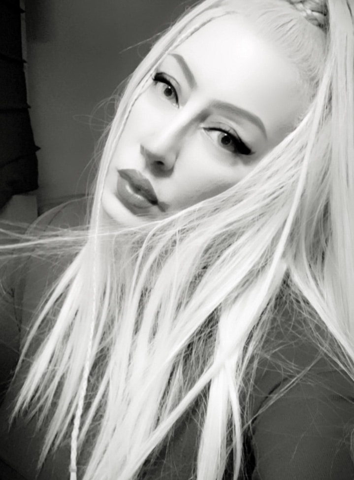 Go to Blonde Peregrina's profile