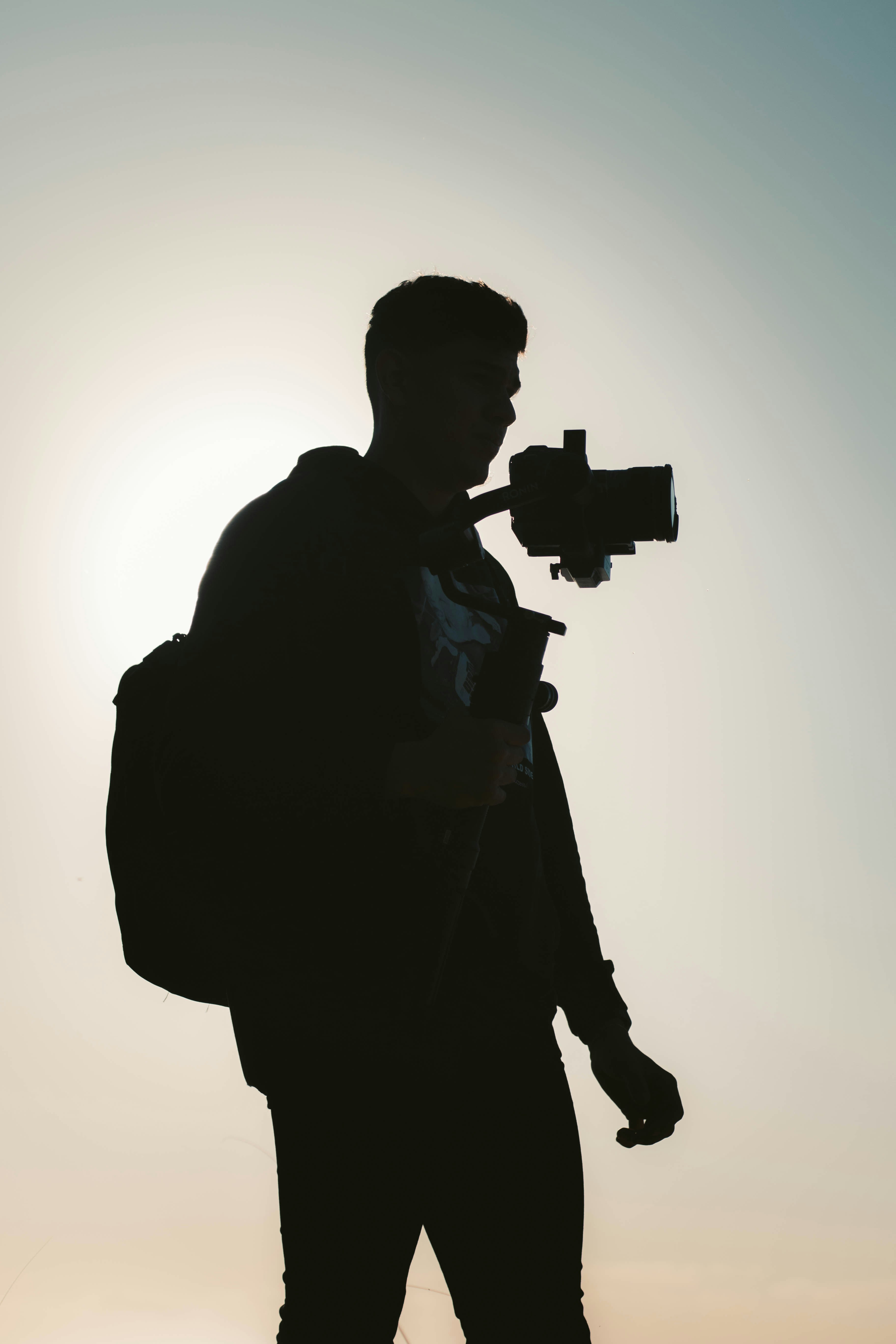 Go to Ricardo Henri's profile