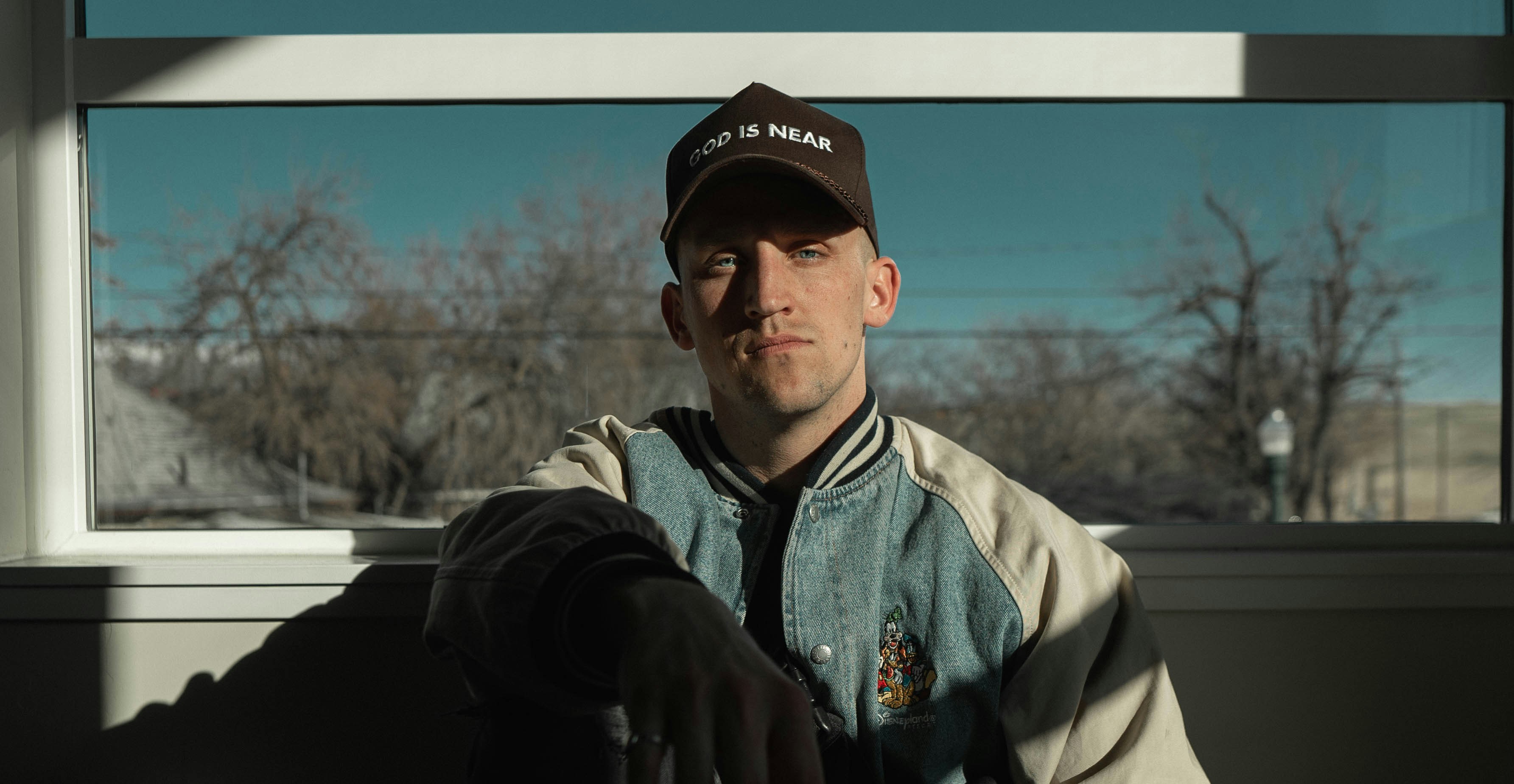 Ve al perfil de Casey Levins