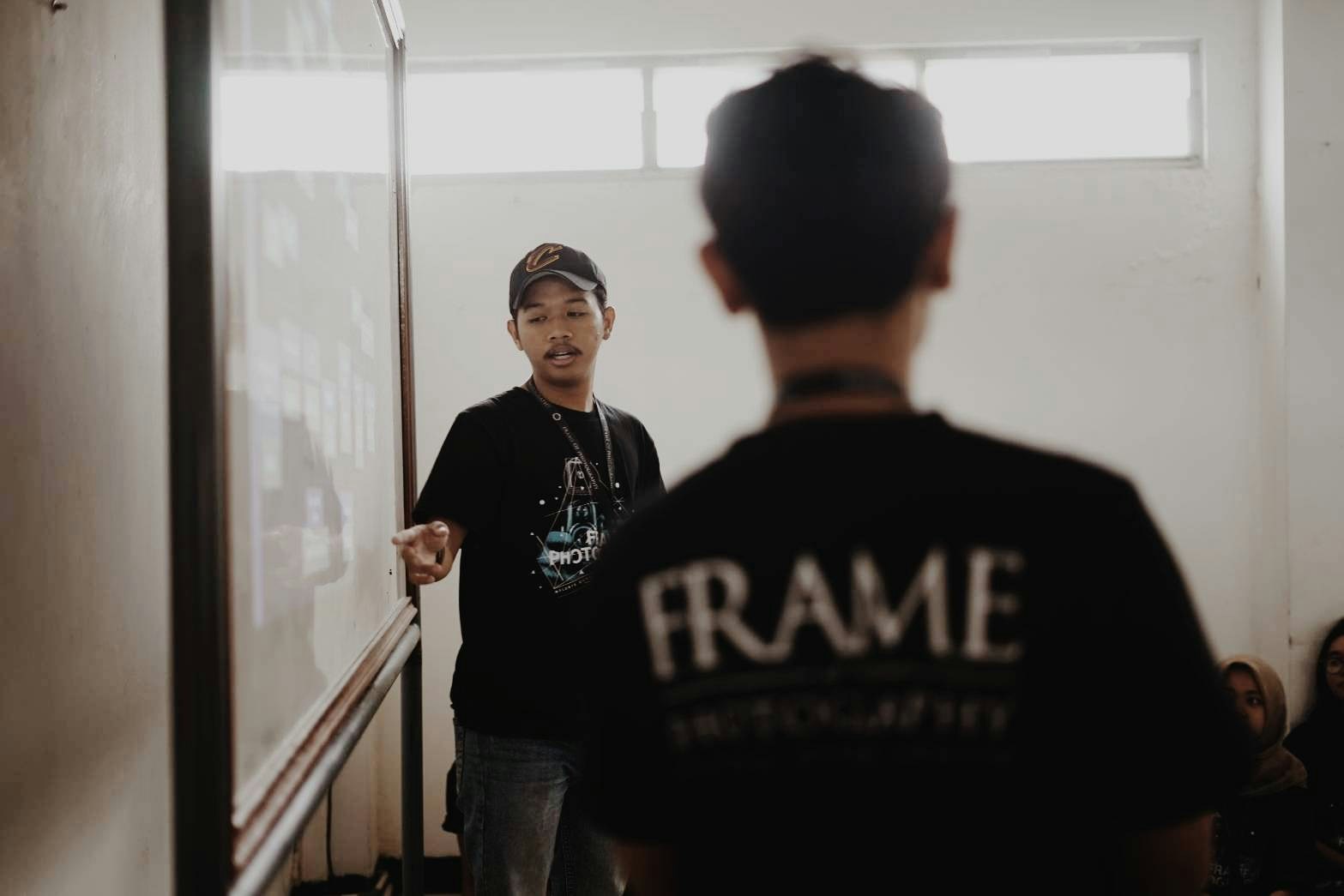 Go to Dimas Handy's profile