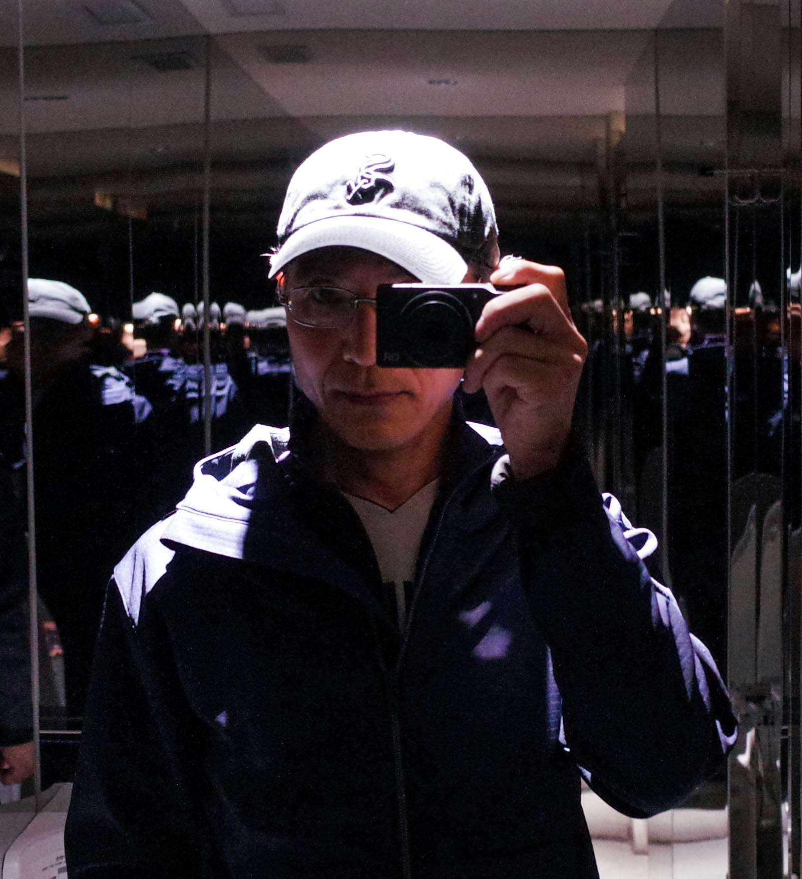 Go to masahiro miyagi's profile