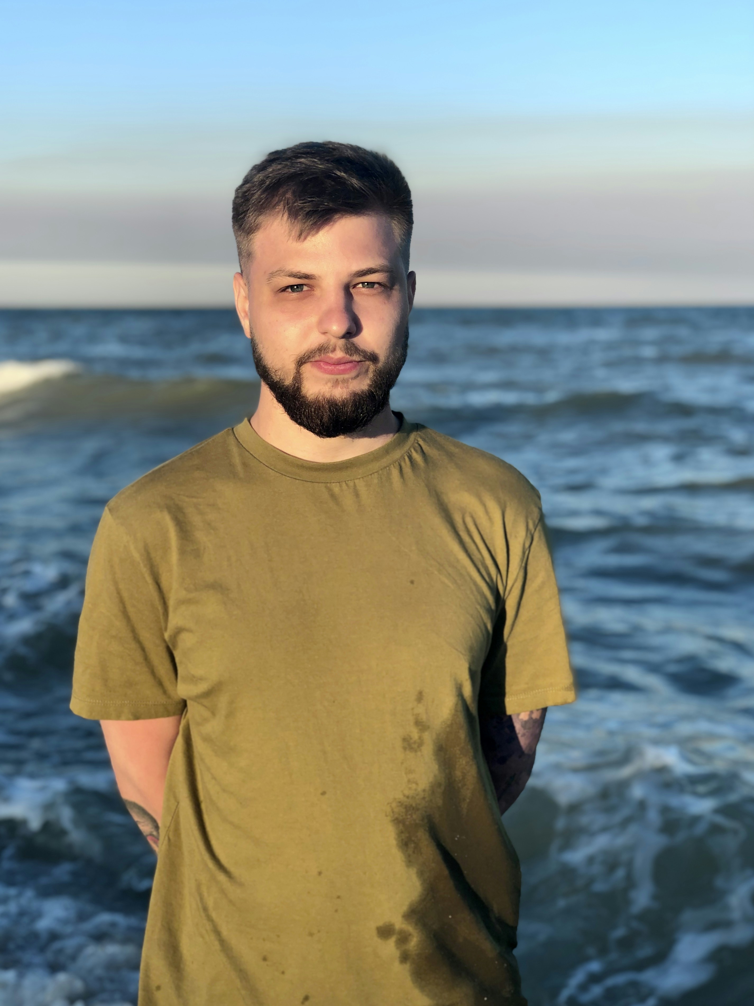 Go to Maxim Honcharov's profile