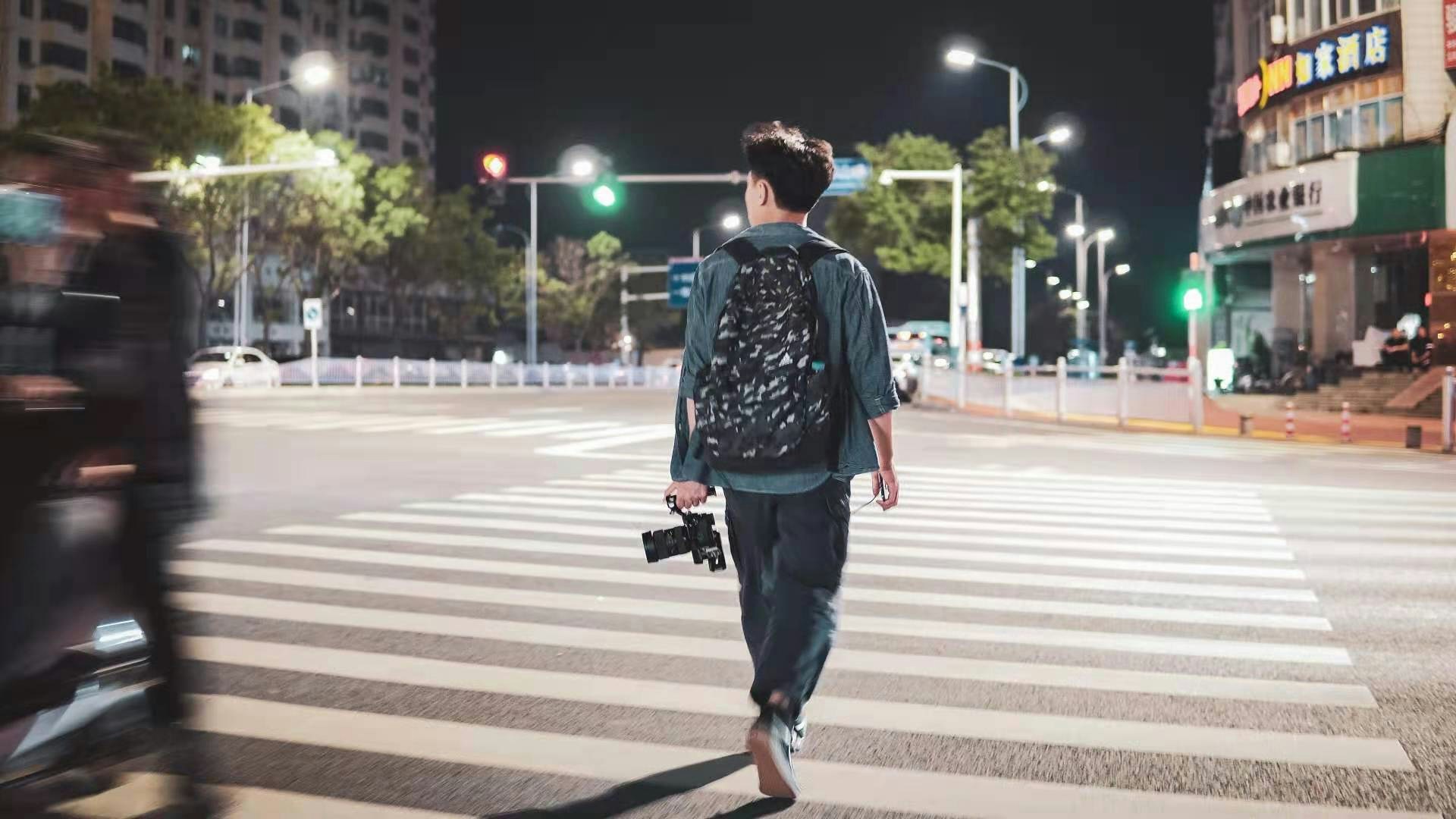 Ve al perfil de 高 翔