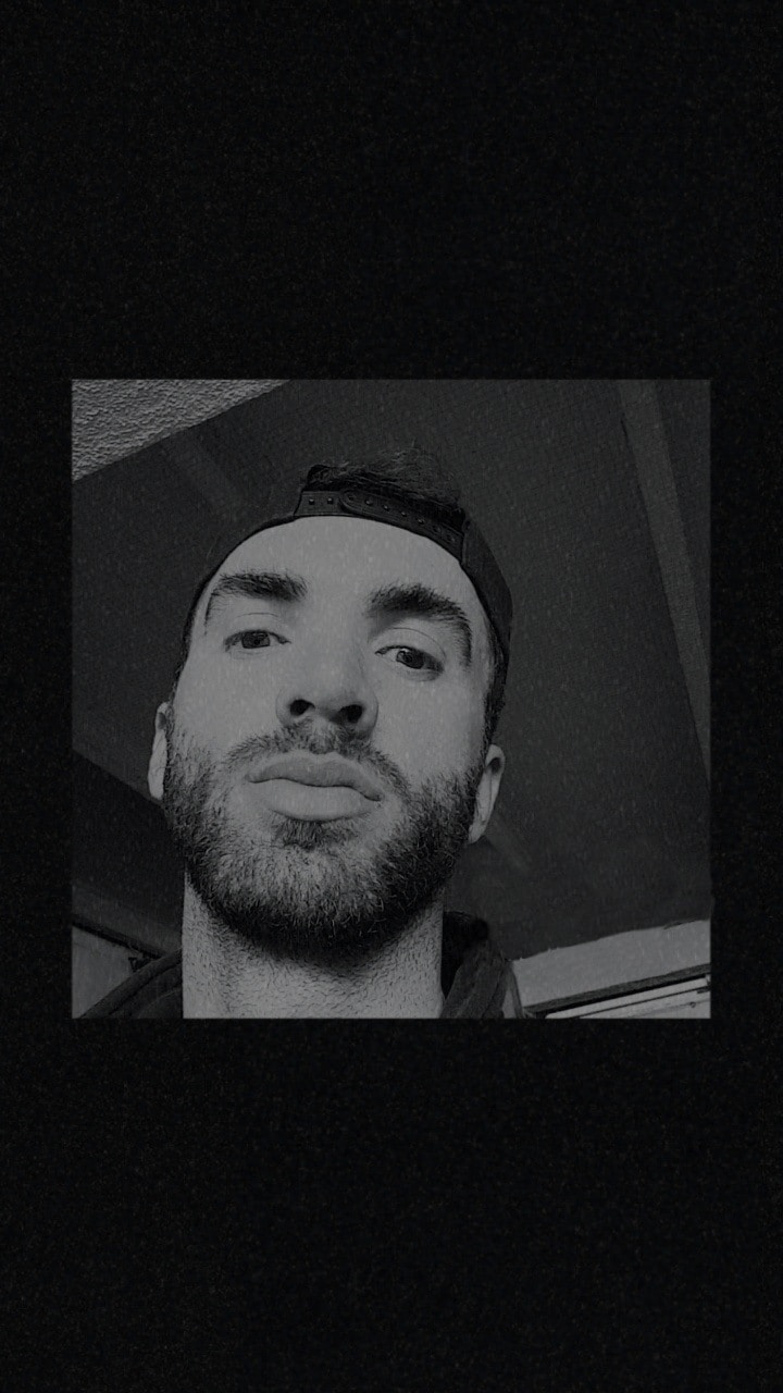 Ve al perfil de Egzon Muliqi