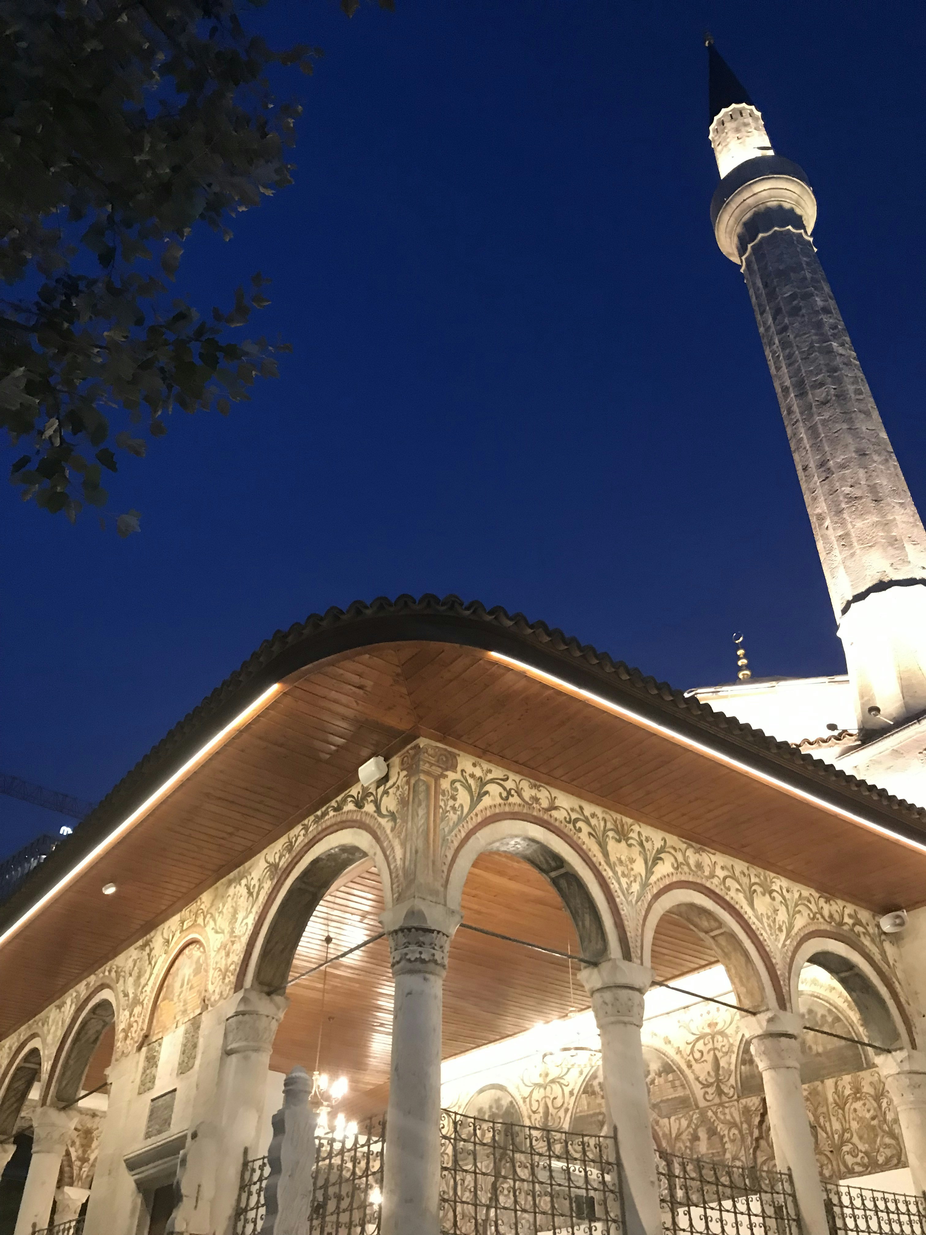 Avatar von Benutzer Loren Dosti