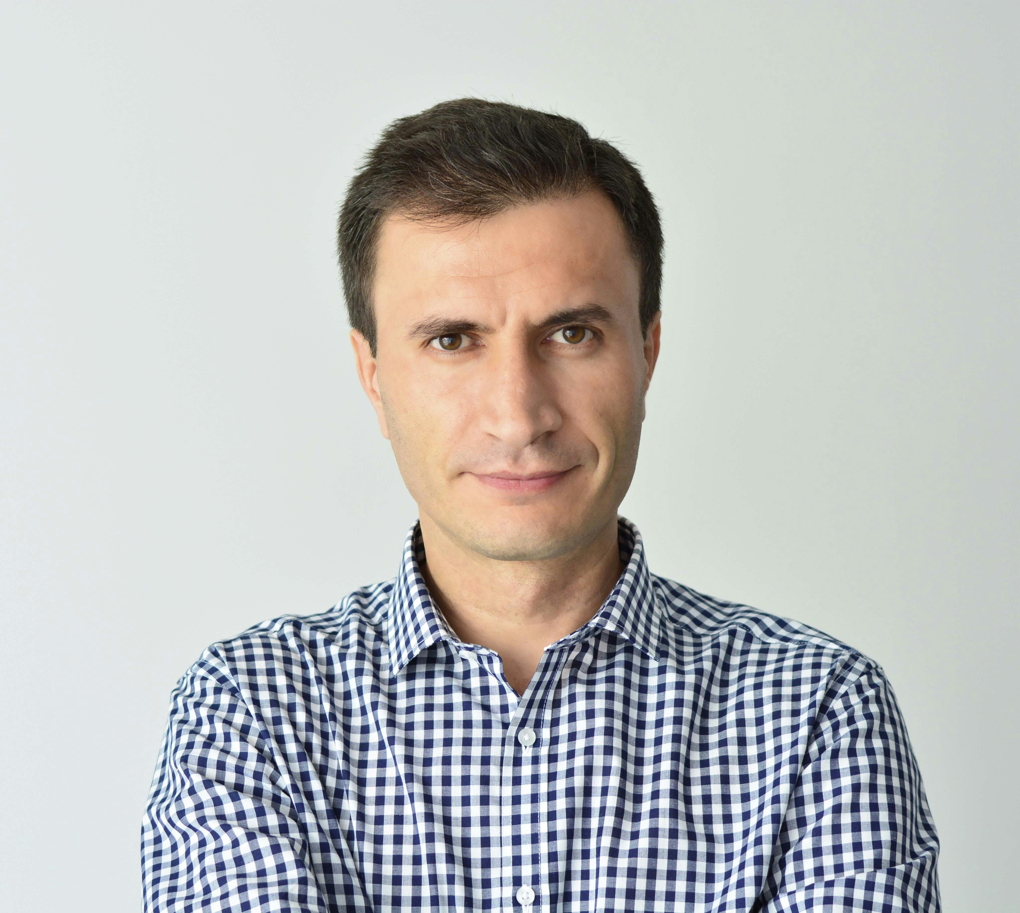 Ve al perfil de David Iordan