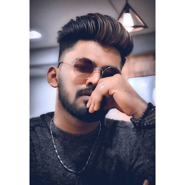 Milan JMのプロフィールを見る