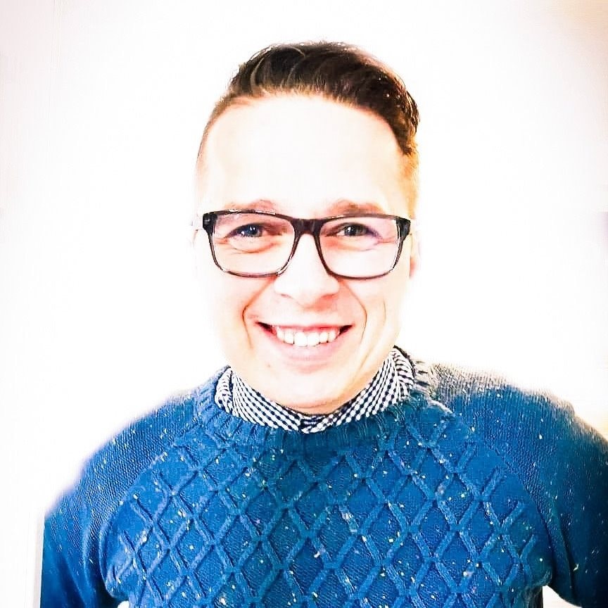 Go to Rafal Troczynski's profile