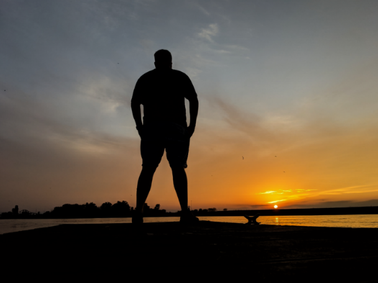 Go to Robert Gareth's profile