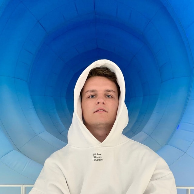 Ve al perfil de Valeriy Labushkin