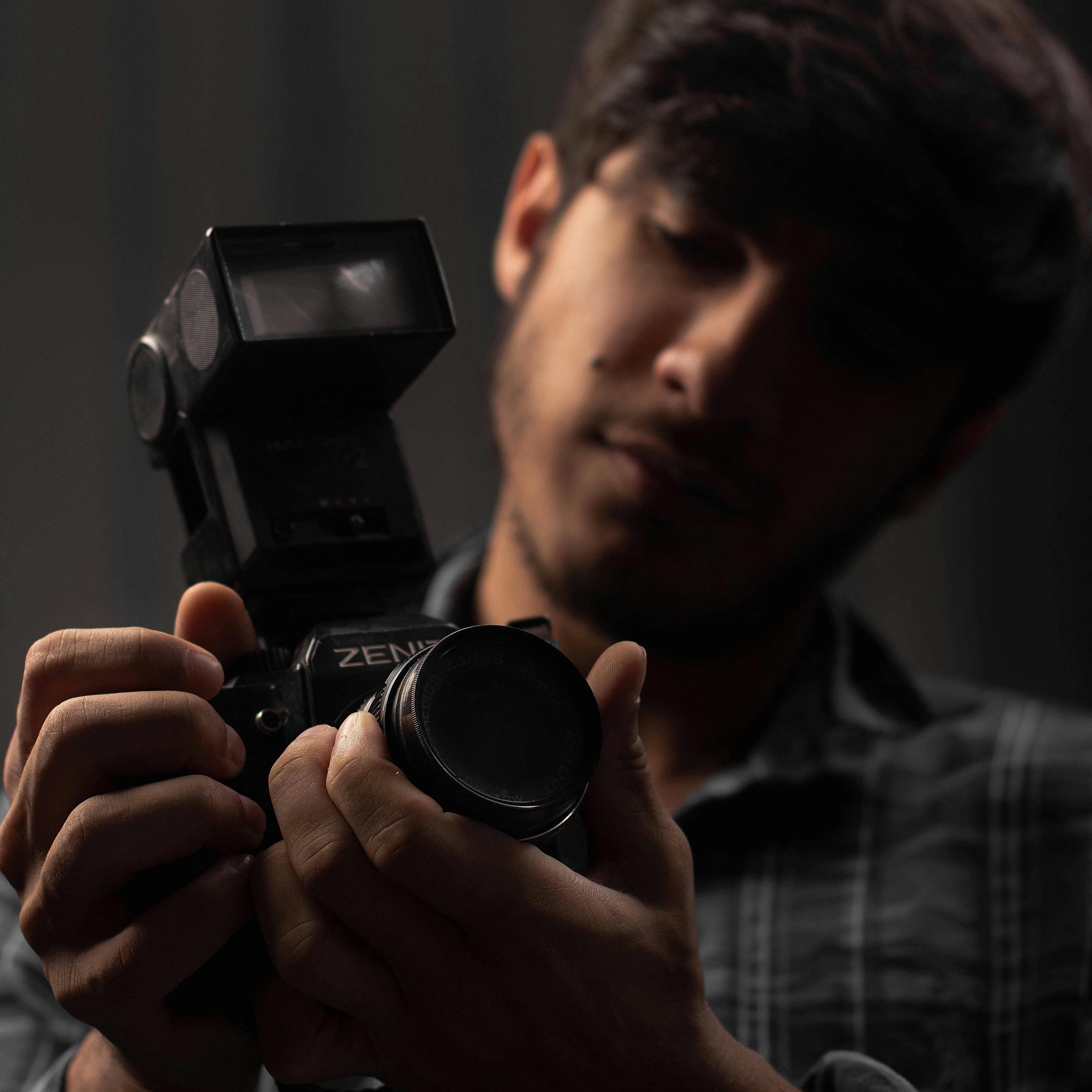 Buka profil amir rostami