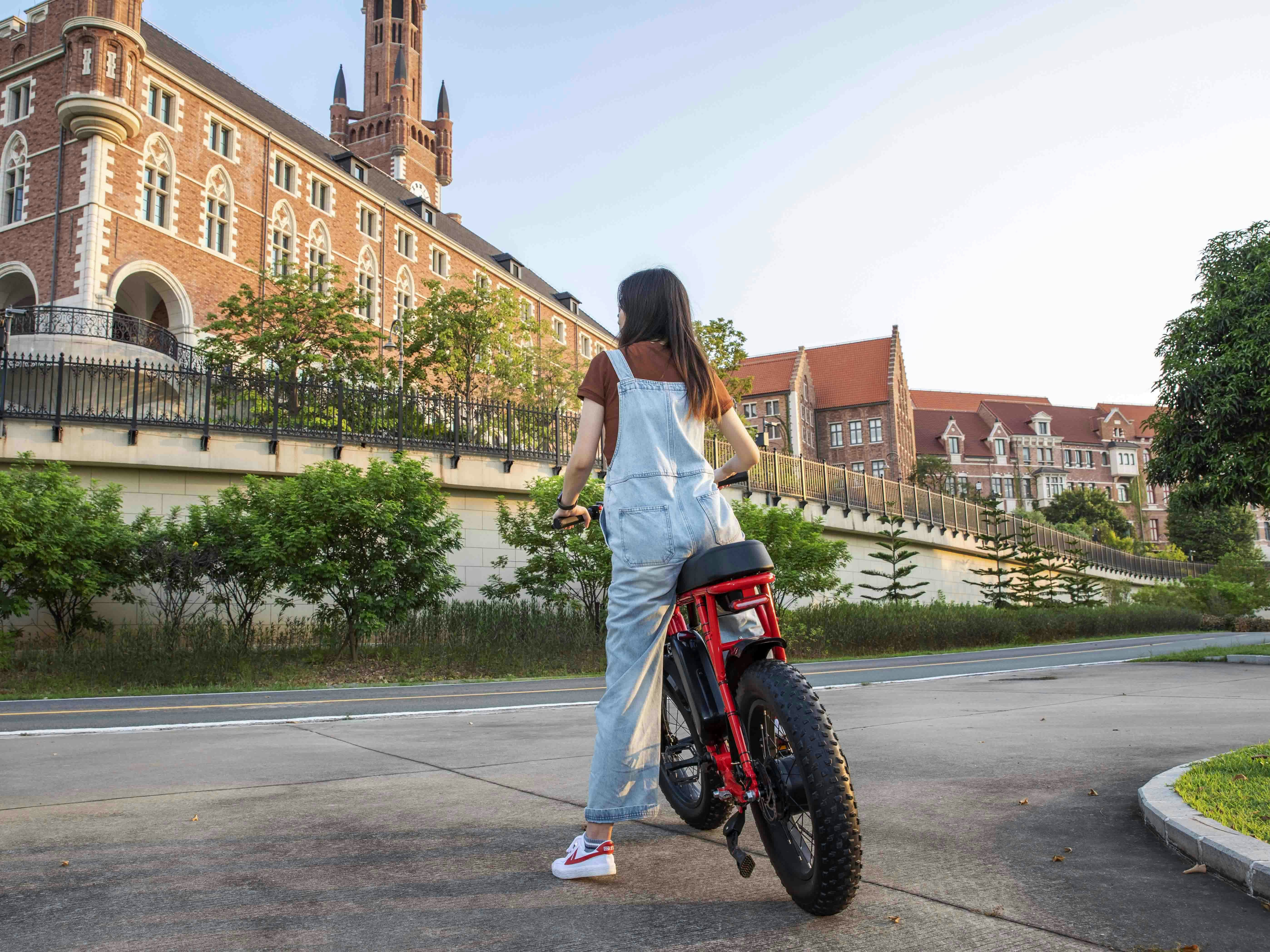 Zum Profil von Ugoogo