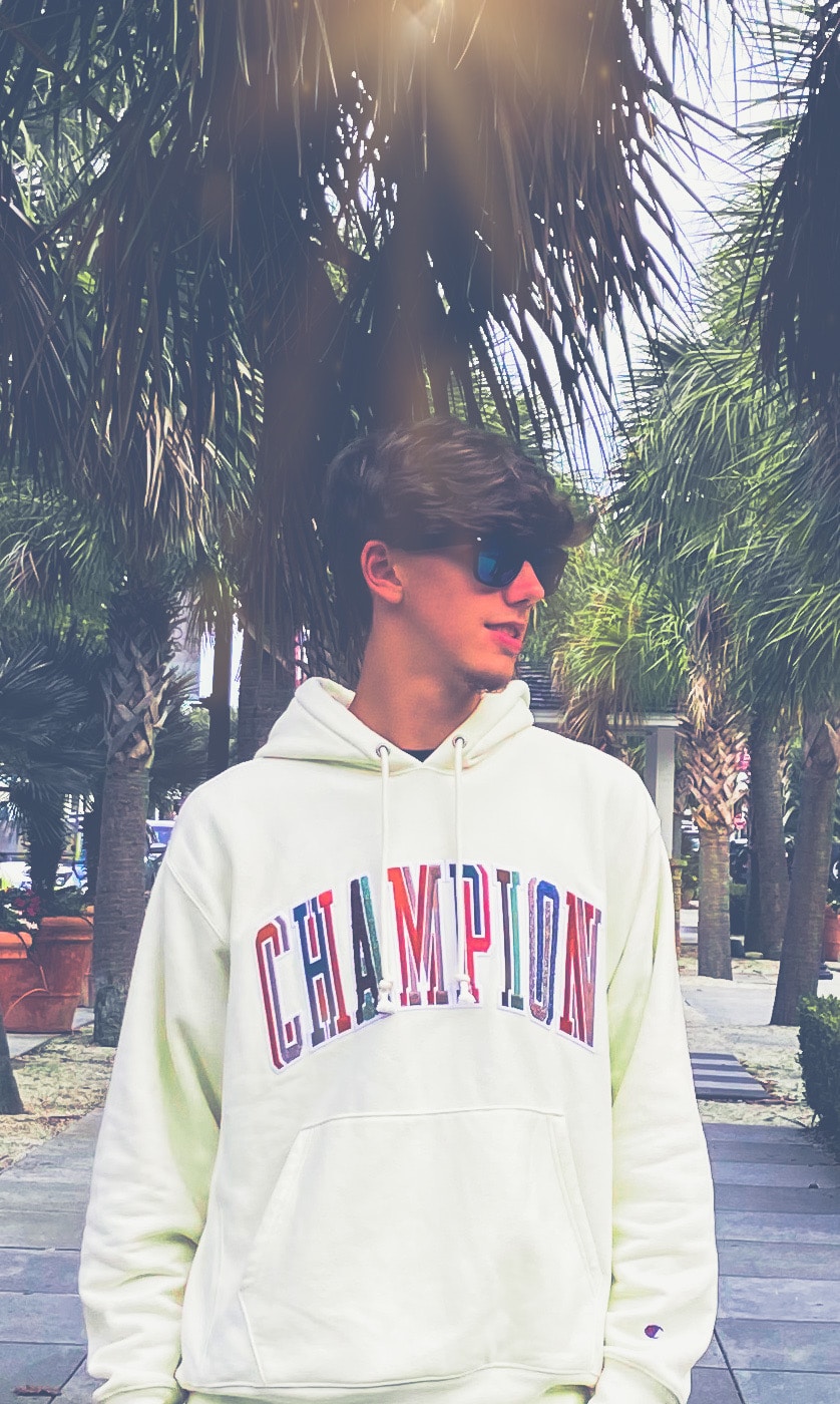 Zum Profil von Ian Powell