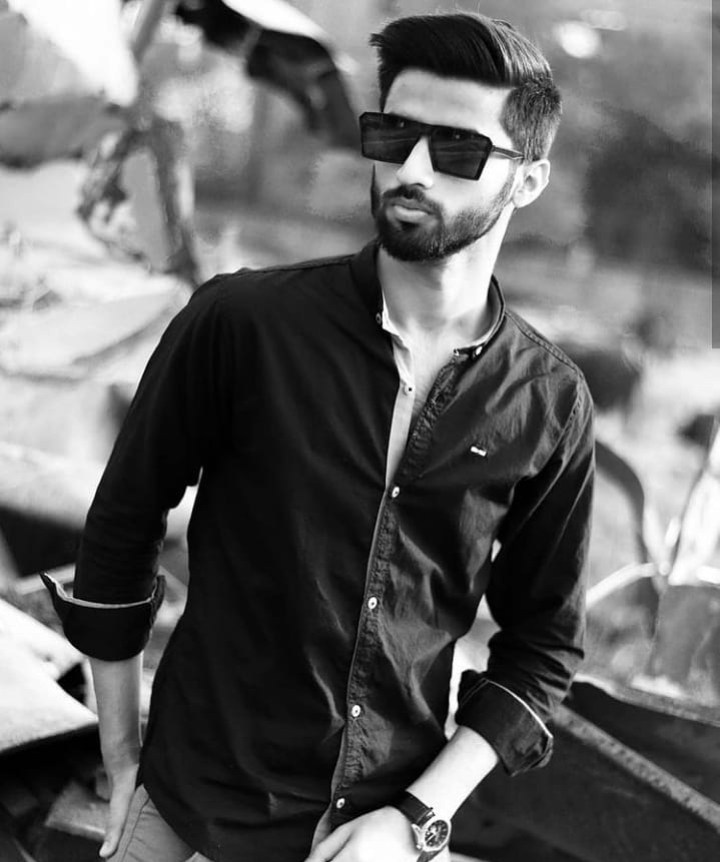 Accéder au profil de Moin Malhi