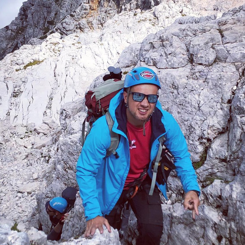 Go to Csaba Veres's profile