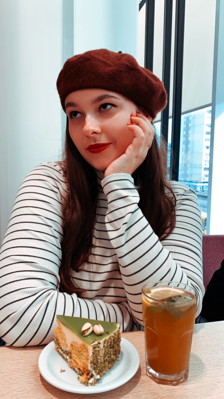 Zum Profil von Ann Blouse
