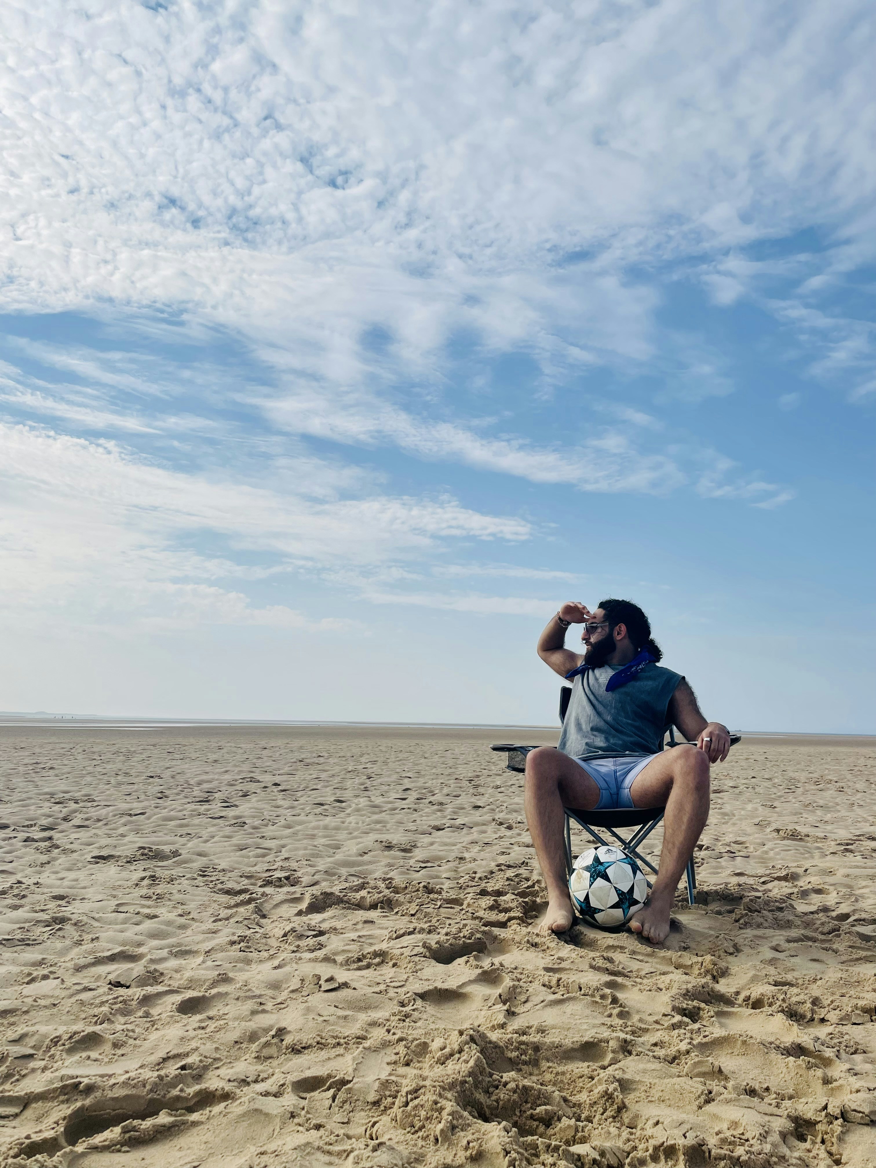 Go to Merch HÜSEY's profile