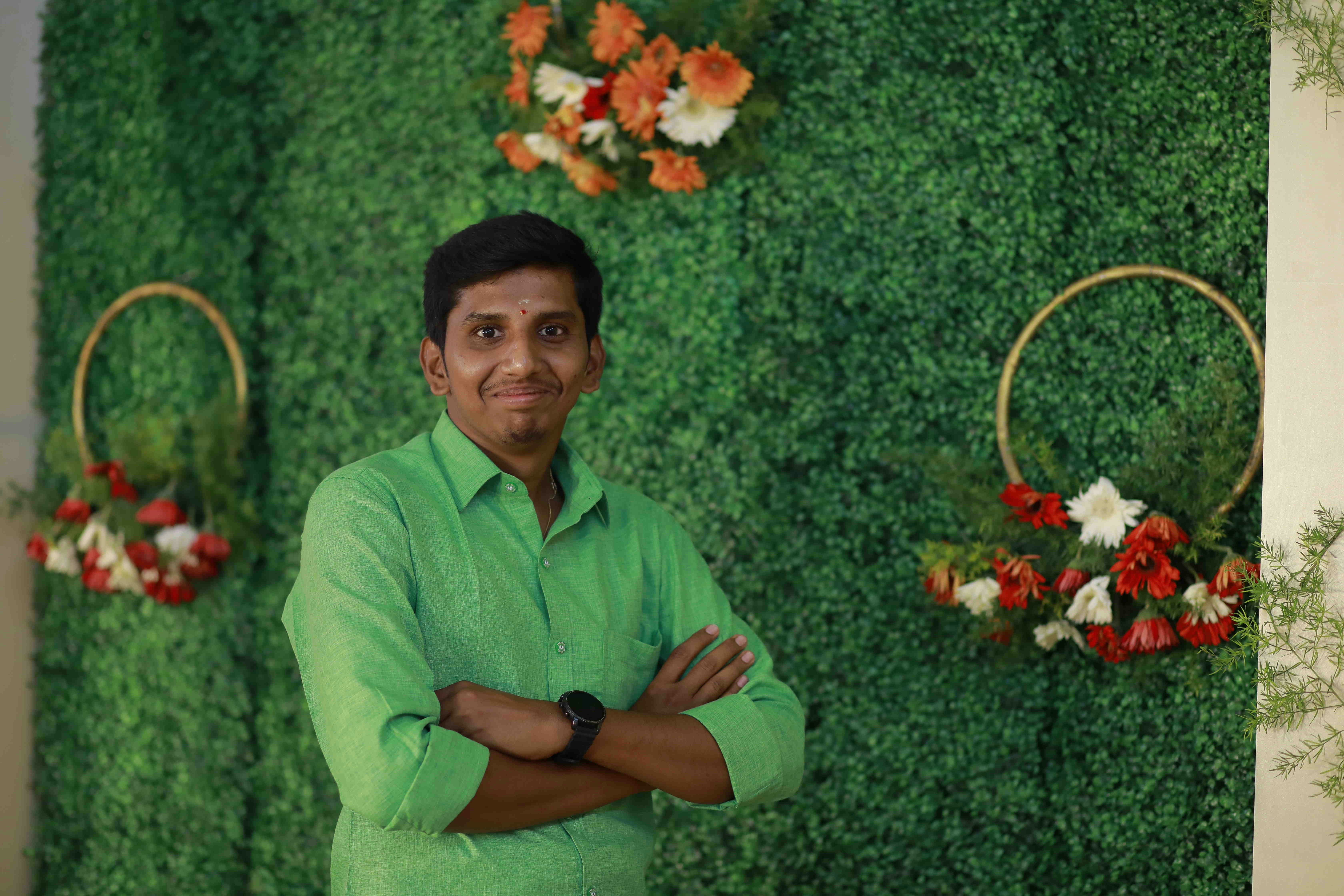 DHARANISH SAKTHIVELのプロフィールを見る