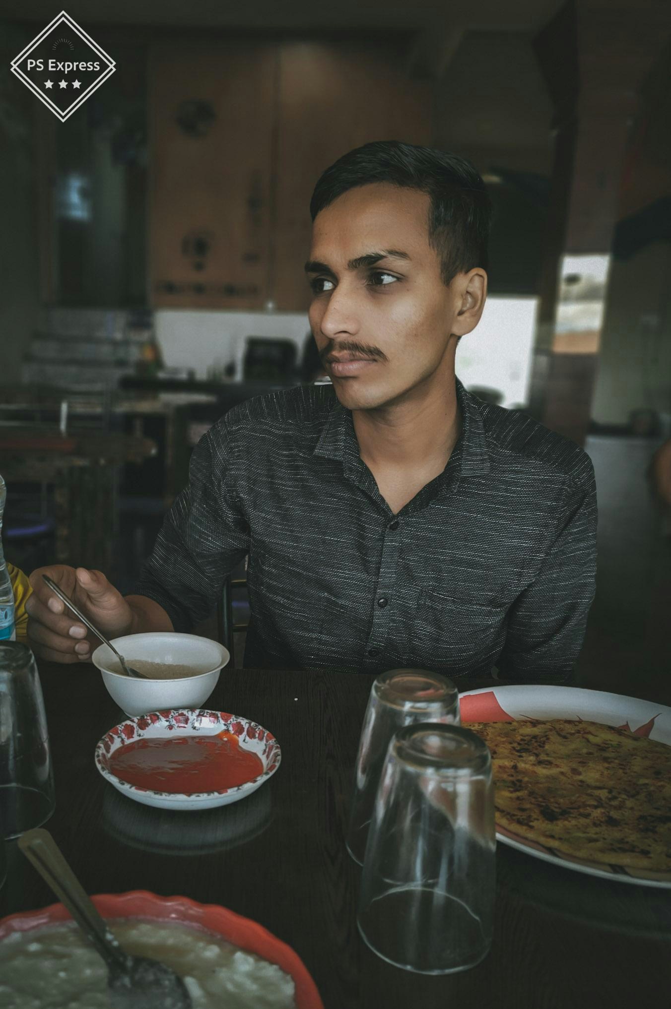 Ve al perfil de Sourabh Jhajharia