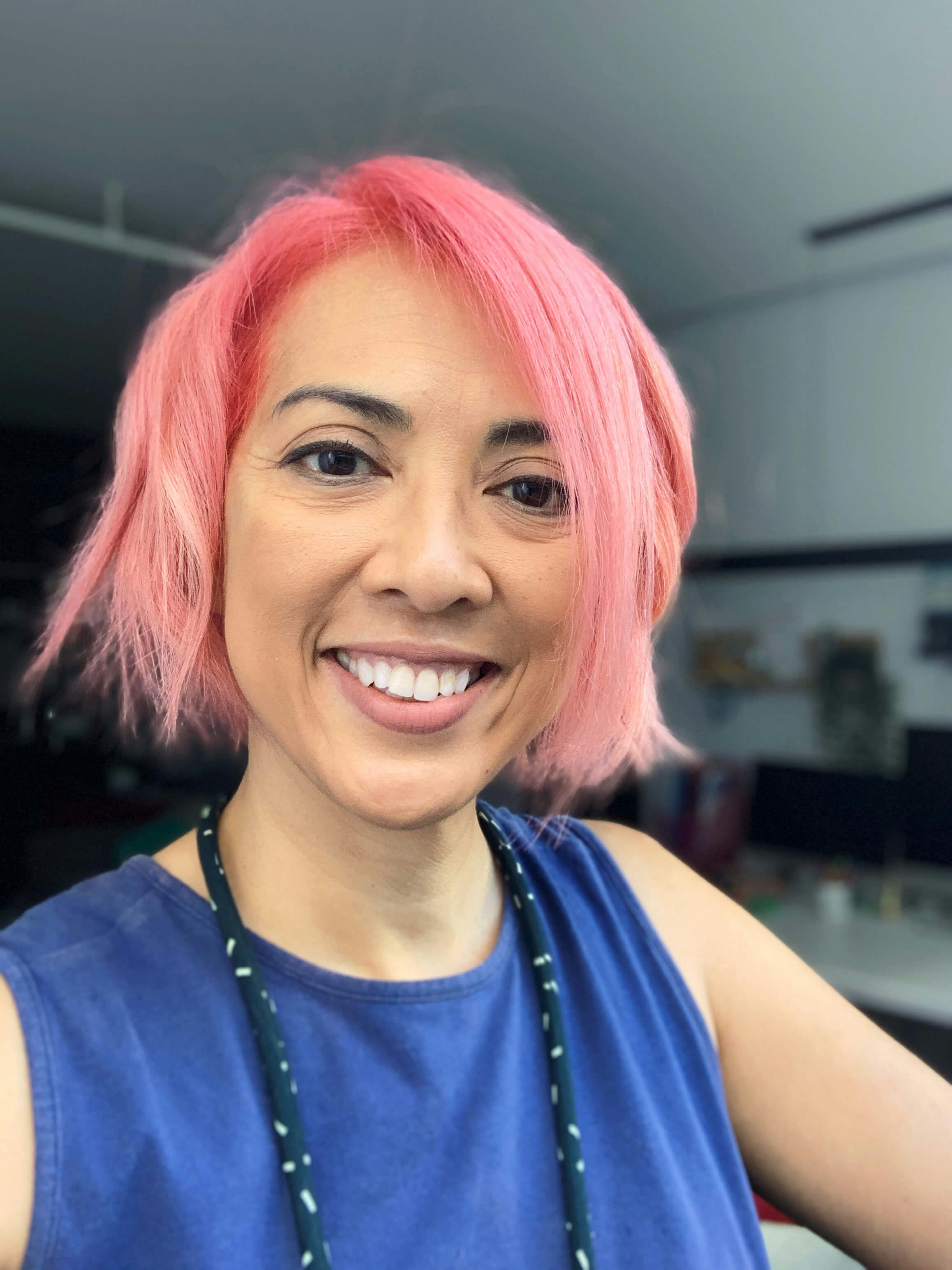 Ir para o perfil de Sharon Mathews