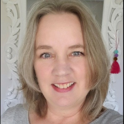 Ir para o perfil de Julie Foreman