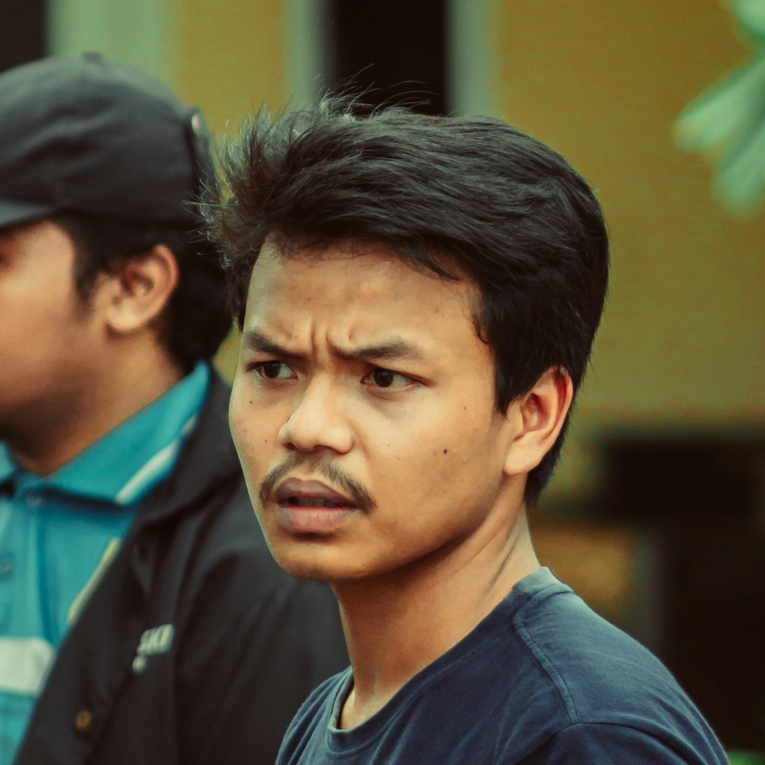 Ve al perfil de Fahrul Khizam