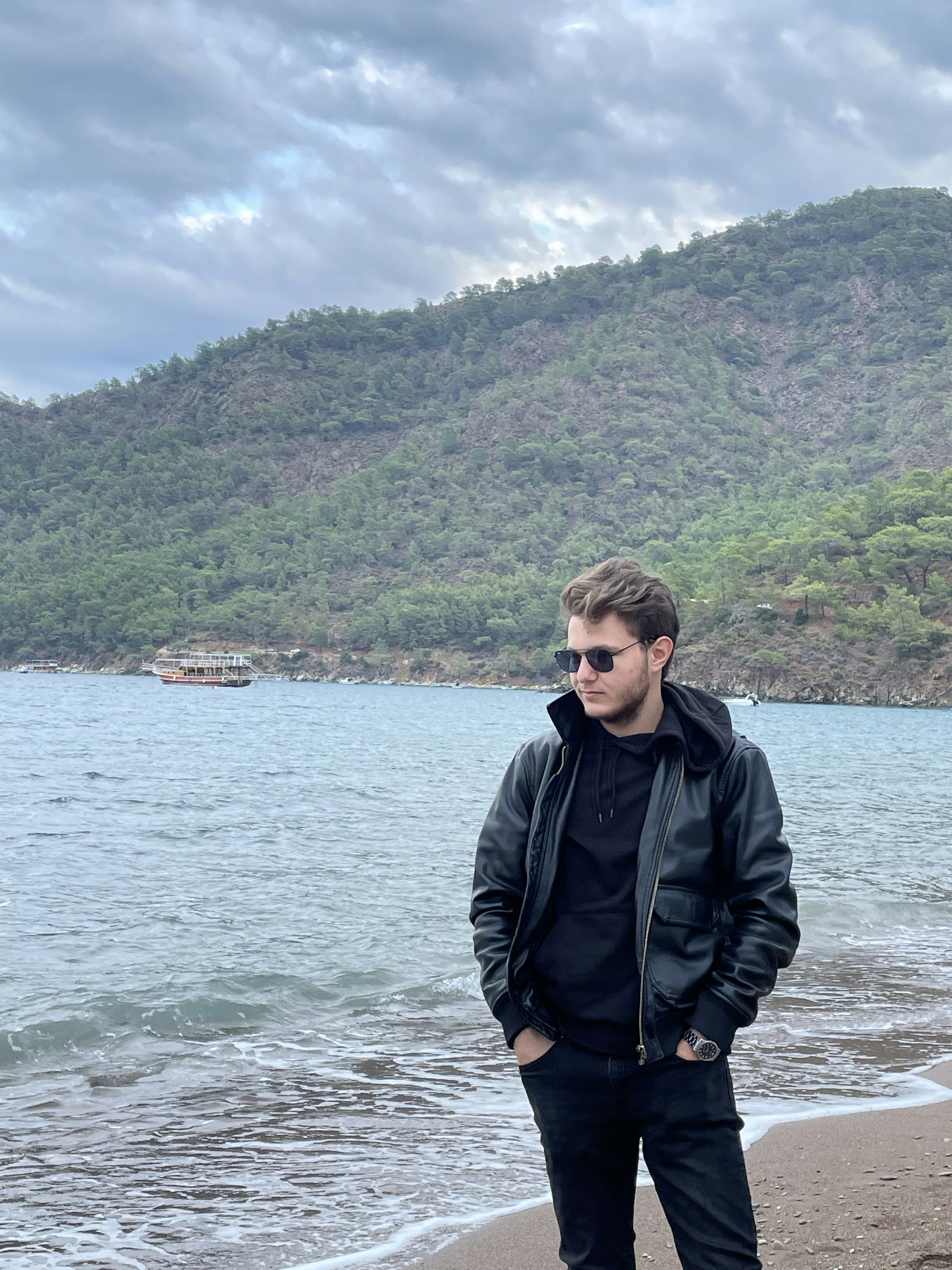 Go to TUNÇ ÖZTÜRK's profile