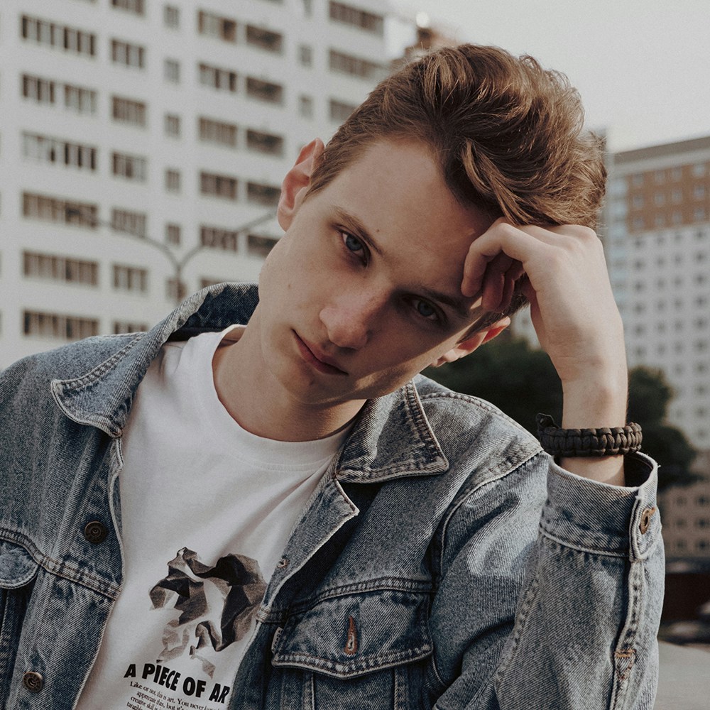 Buka profil Anton Konovalov