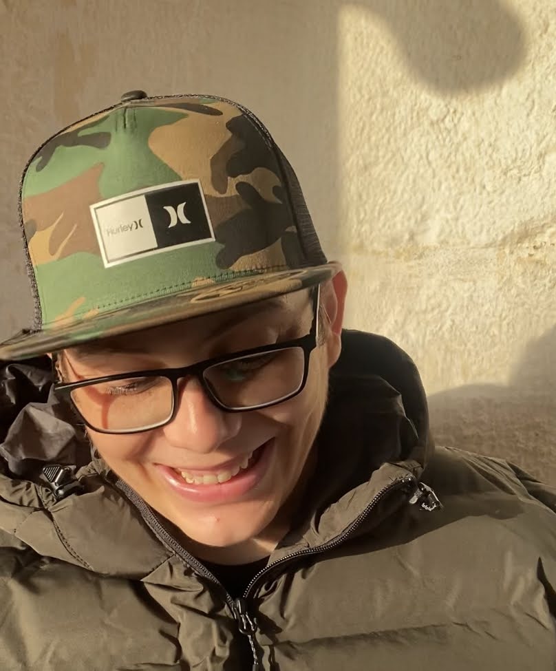 Go to Maicol Santos's profile