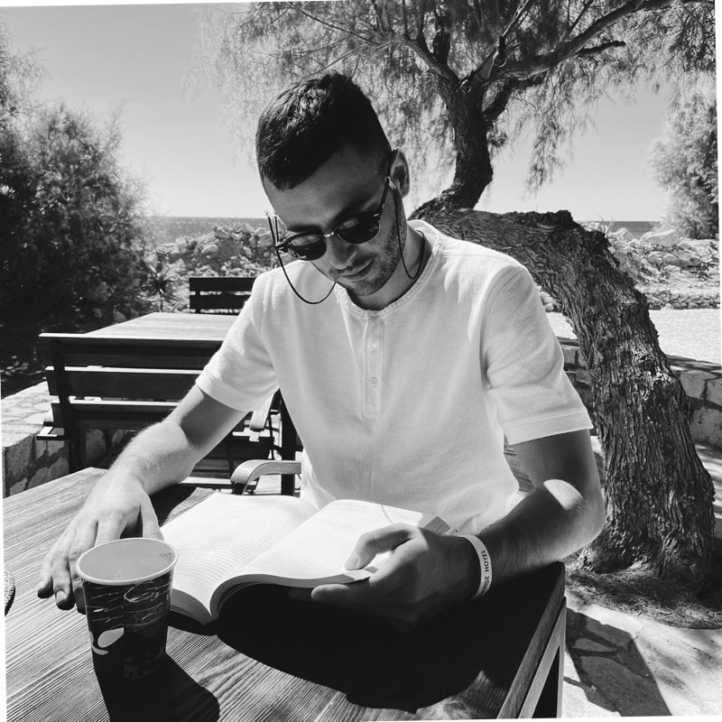 Go to Andrzej Suwara's profile