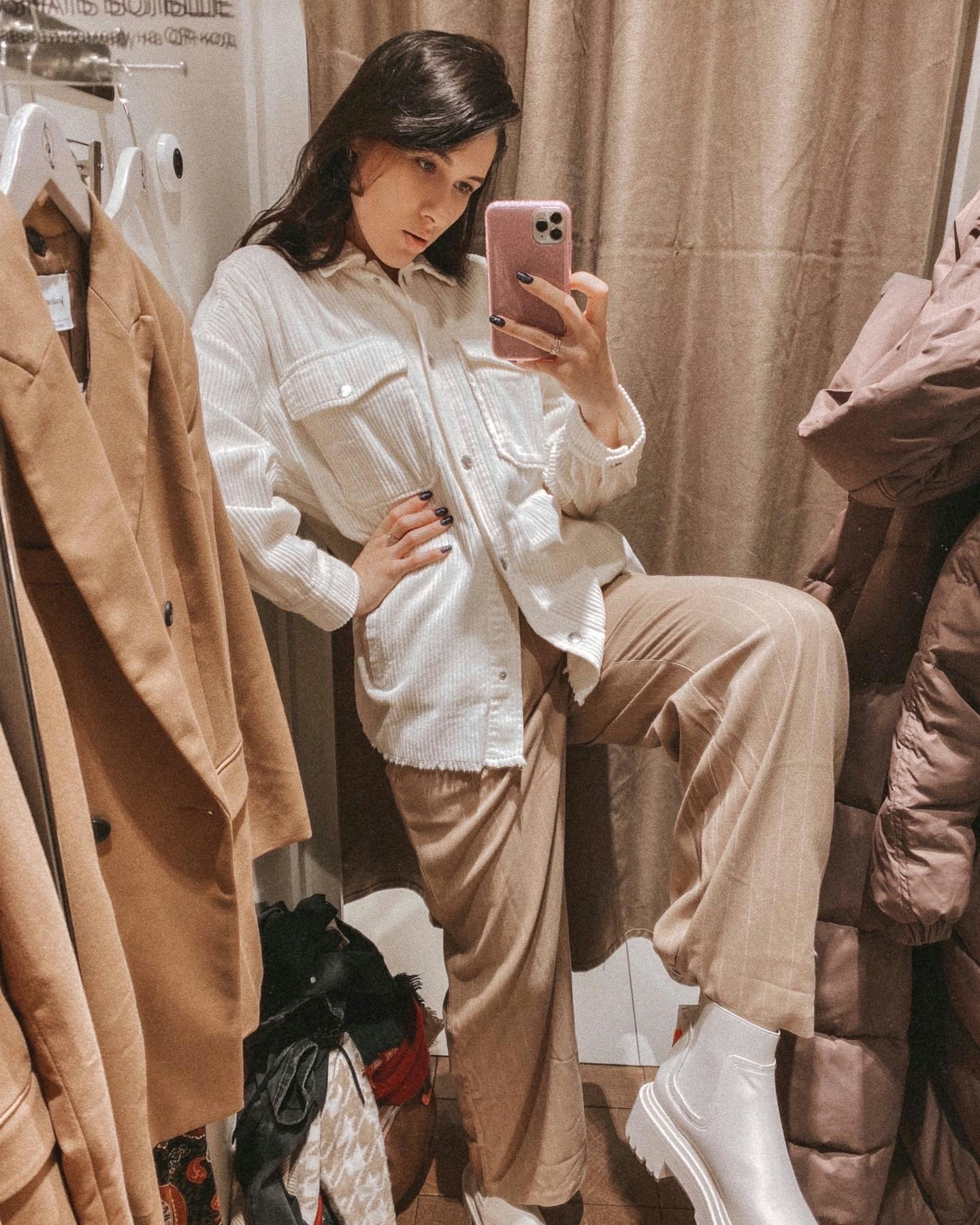 Go to Julee Juu's profile