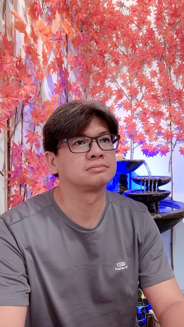 Go to V Ming Wong's profile