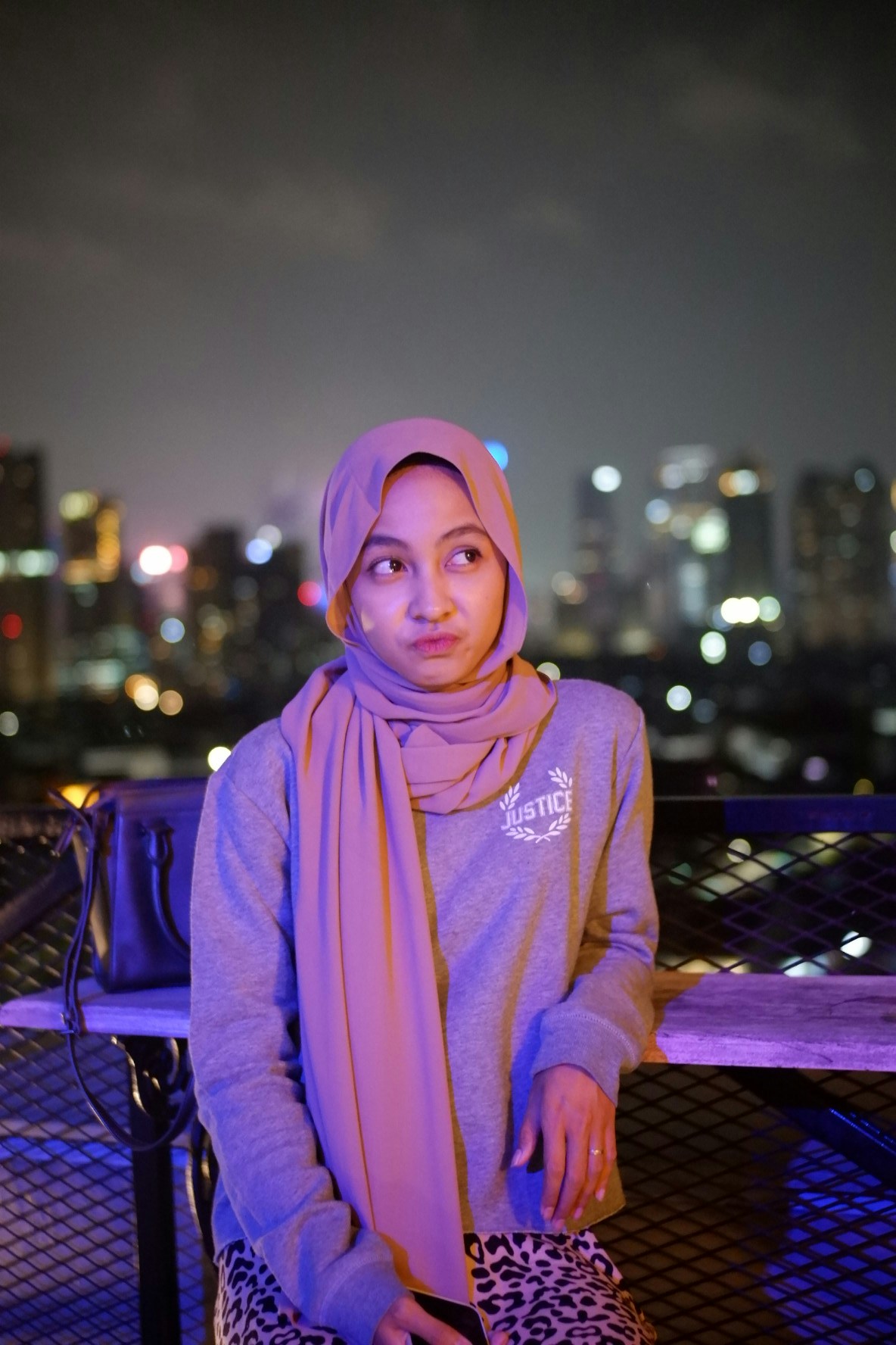 Ir para o perfil de Shafira Amadea