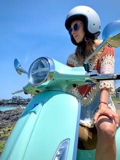 Zum Profil von Ash Hayes