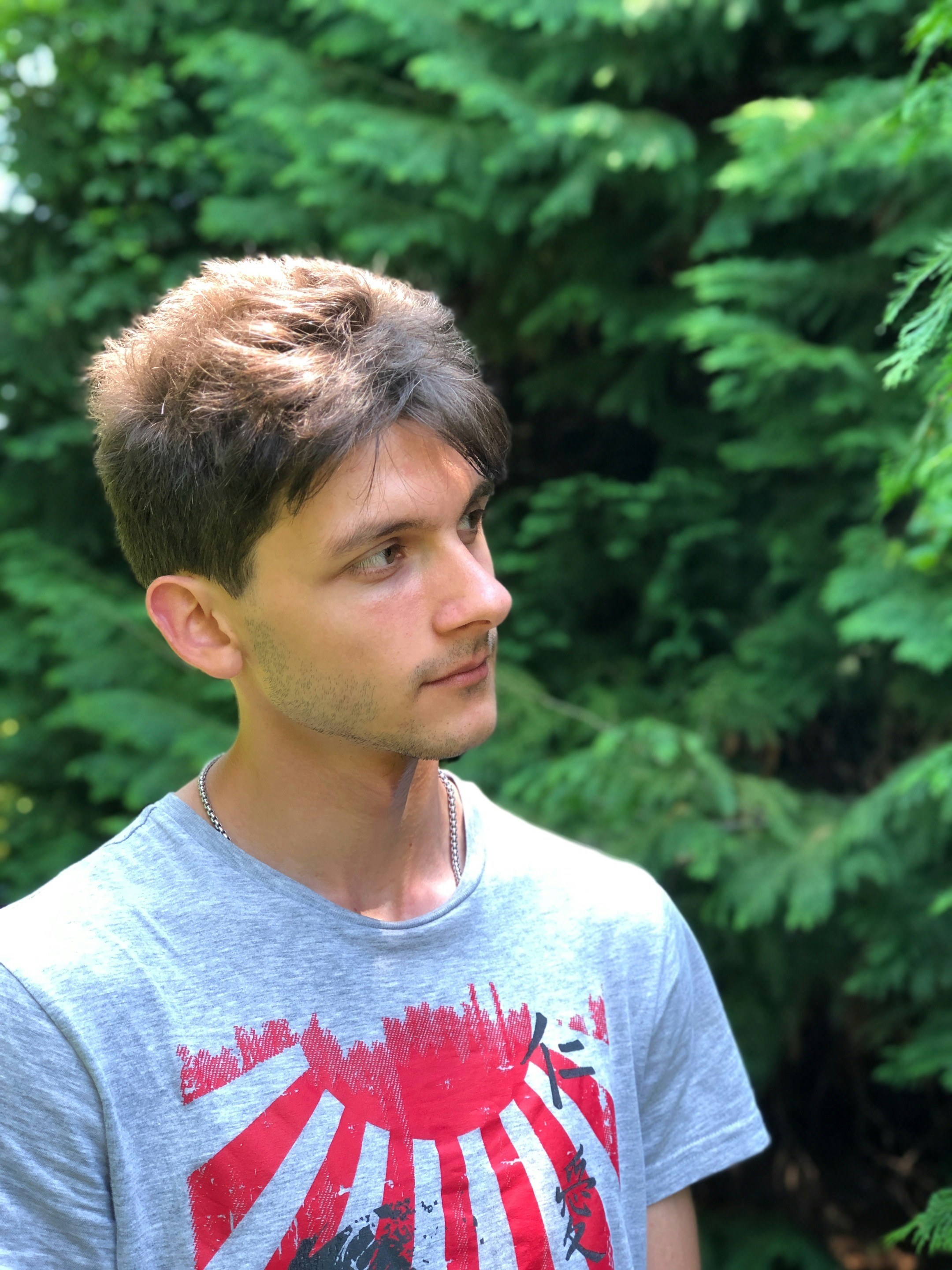Buka profil Anton Rosca