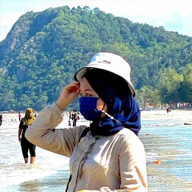 Zum Profil von Natasya J.