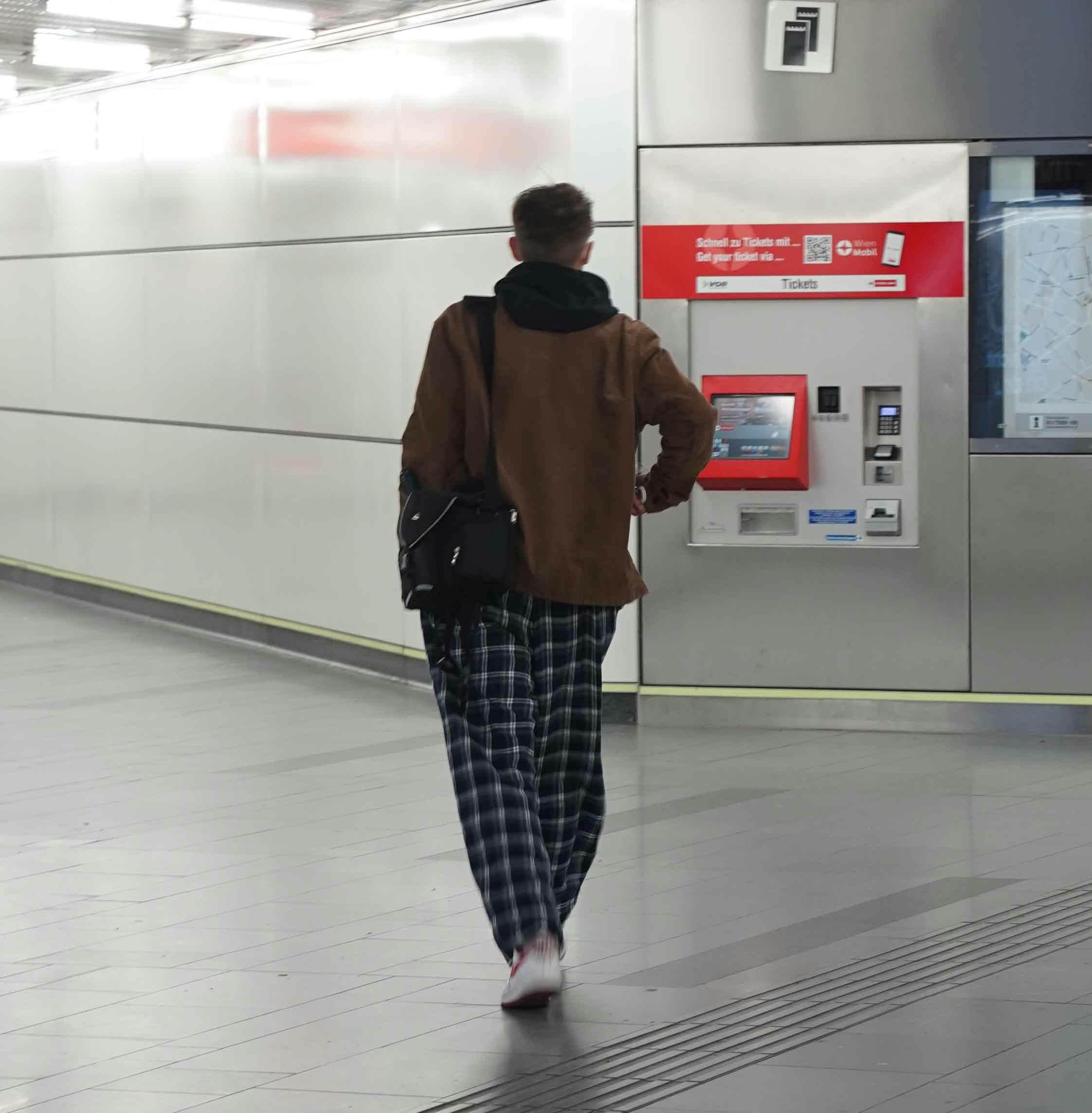 Go to Lukas Baumann's profile