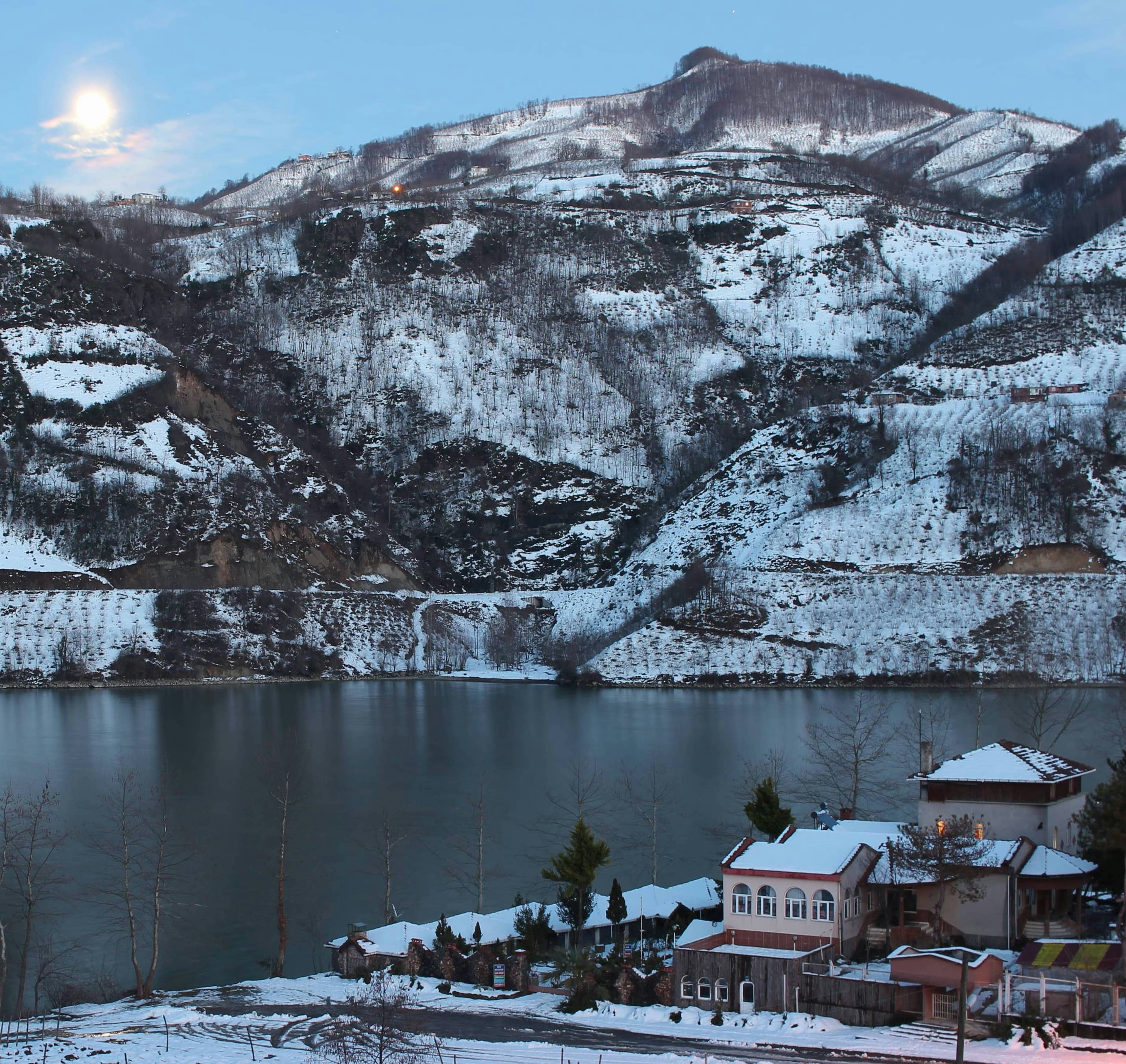 Accéder au profil de Özgür Öztürk