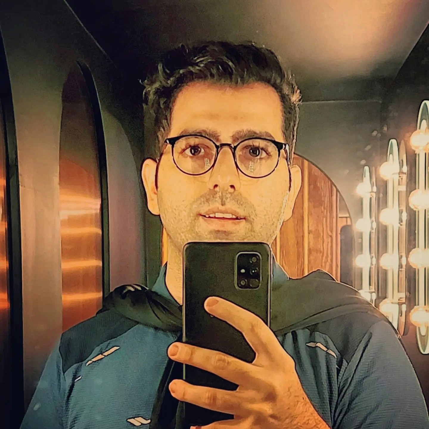 Go to MOHAMMADREZA Kr's profile