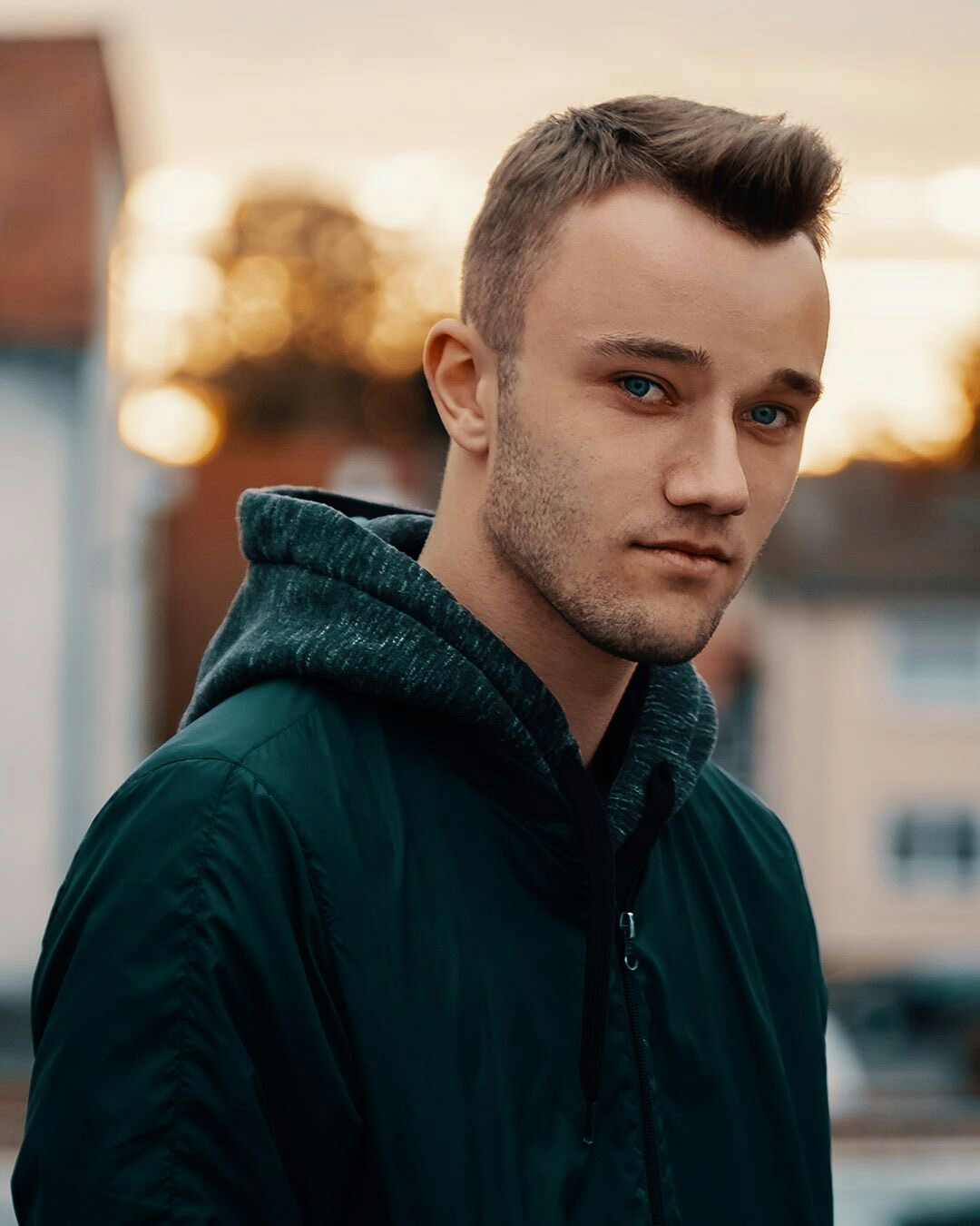 Go to Marco Damm's profile